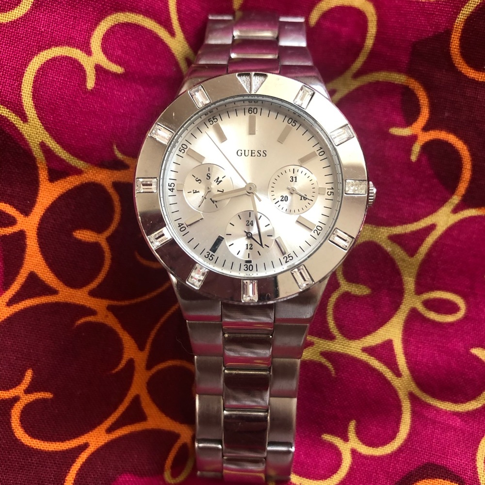 Guess Watch-Silver⚪️